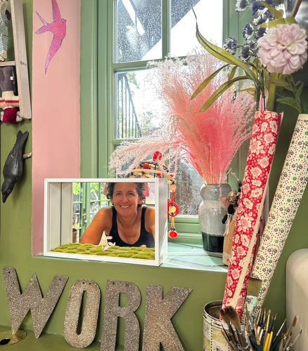 Believe (Mirror background)